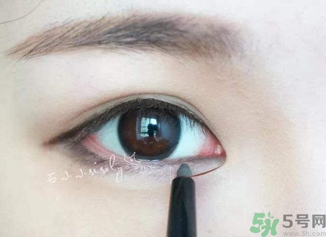 iu李智恩桃花妝怎么化？iu李智恩桃花妝怎么打造？