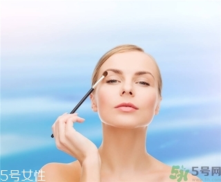 飄眉好不好？飄眉后痂掉了顏色很淡