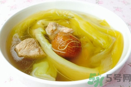 秋季吃什么滋陰潤肺？秋季女人養(yǎng)生滋陰潤肺湯譜