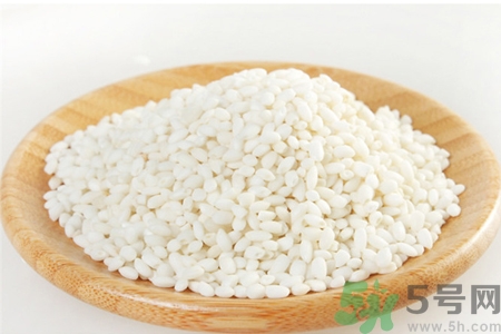 女性吃糯米會發(fā)胖嗎？5類人要慎食糯米