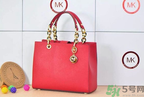 mk和coach哪個(gè)好？mk和coach包包是一個(gè)檔次嗎？