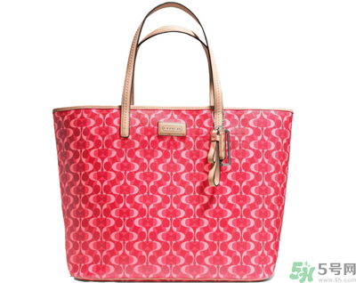 coach和gucci哪個好？coach和gucci哪個好看？