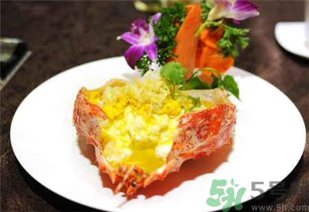 蟹膏和蟹黃哪個(gè)好吃?蟹膏和蟹黃的區(qū)別 蟹膏和蟹黃哪個(gè)好吃?蟹膏和蟹黃的區(qū)別