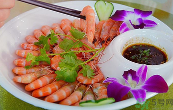 水煮蝦煮多長(zhǎng)時(shí)間？水煮蝦煮幾分鐘？