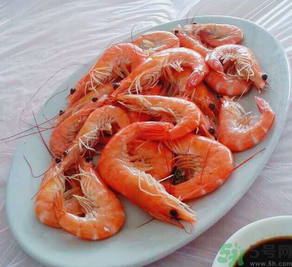 水煮蝦煮多長(zhǎng)時(shí)間？水煮蝦煮幾分鐘？