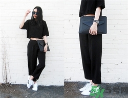 闊腿褲配什么鞋子好看？穿闊腿褲配什么鞋子？