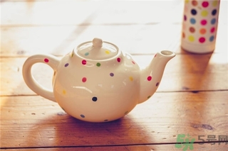 喝溫開水可以減肥嗎？喝溫開水有什么好處？