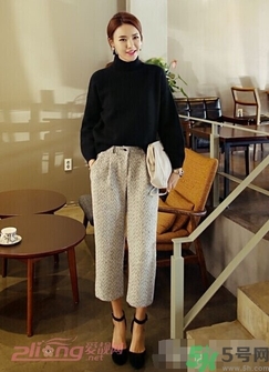 闊腿褲配什么鞋子好看？穿闊腿褲配什么鞋子？