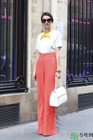 闊腿褲配什么鞋子好看？穿闊腿褲配什么鞋子？