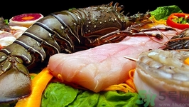 熟蝦放在冰箱里能放多長時(shí)間?熟蝦可以放多久 熟蝦放在冰箱里能放多長時(shí)間?熟蝦可以放多久