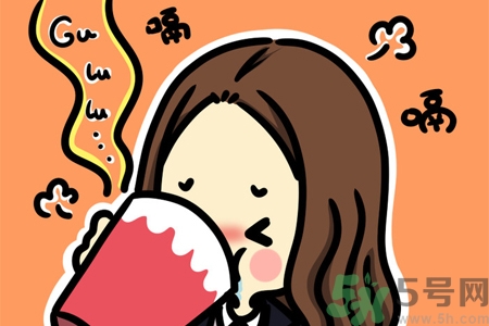 ?引起打嗝的原因是什么？寶寶打嗝不止怎么辦？