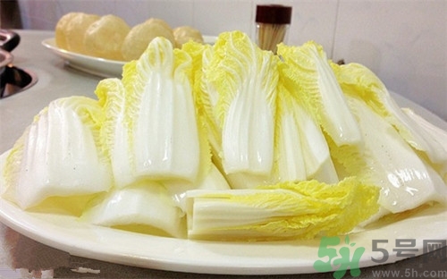 娃娃菜是白菜嗎?娃娃菜與白菜的區(qū)別 娃娃菜是白菜嗎?娃娃菜與白菜的區(qū)別