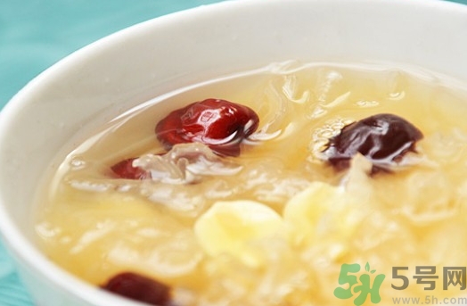 銀耳可以和什么一起煮?銀耳和什么一起煮湯好? 銀耳可以和什么一起煮?銀耳和什么一起煮湯好?