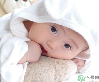 寶寶鼻子有鼻涕出不來怎么辦？寶寶鼻涕清理方法