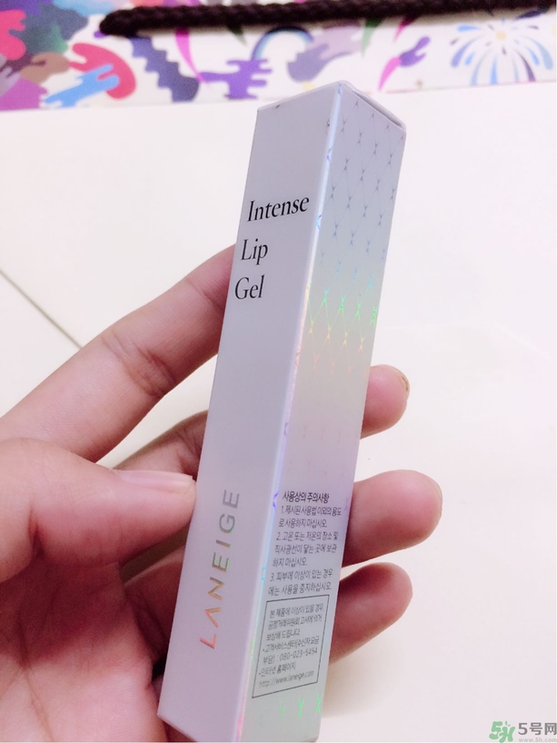 蘭芝漆光溢彩唇部啫喱怎么樣? 蘭芝漆光溢彩唇部啫喱怎么樣?