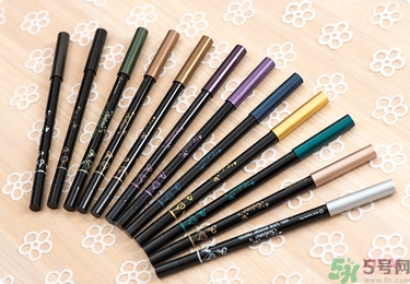 solone眼線筆怎么削？怎么推出來？