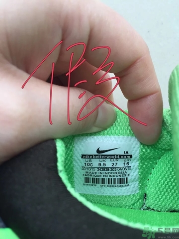 毛毛蟲(chóng)鞋真假區(qū)分 嬰兒耐克毛毛蟲(chóng)鞋真假區(qū)分對(duì)比圖