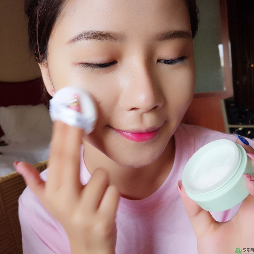 the saem得鮮散粉怎么用？得鮮薄荷散粉使用方法