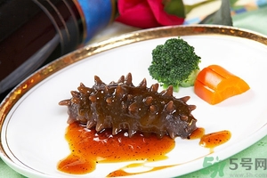 活海參和干海參哪個好？活海參好還是干海參好？