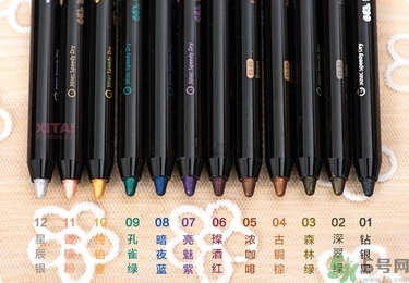 solone眼線筆怎么削？怎么推出來？