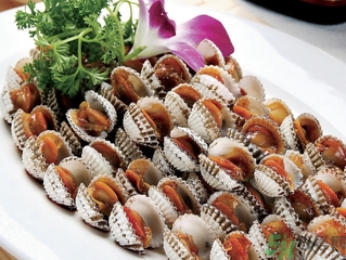 蛤蜊和西瓜可以一起吃嗎？吃完蛤蜊可以吃西瓜嗎？