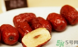 紅棗的營養(yǎng)價(jià)值 紅棗的功效與作用及食用方法 紅棗的營養(yǎng)價(jià)值 紅棗的功效與作用及食用方法