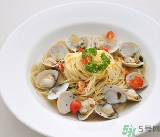 蛤蜊上面的黑色是什么？蛤蜊的黑點(diǎn)能吃嗎？