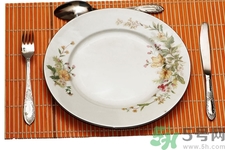 開水燙餐具能消毒嗎？高溫能消毒餐具嗎？