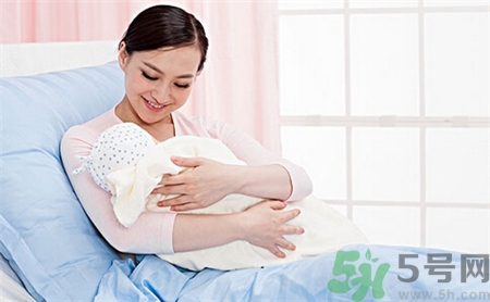 產(chǎn)后惡露有臭味正常嗎?產(chǎn)后惡露有臭味怎么辦? 產(chǎn)后惡露有臭味正常嗎?產(chǎn)后惡露有臭味怎么辦?