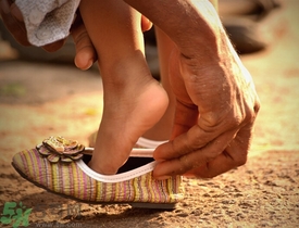 重陽節(jié)送老人什么禮物?重陽節(jié)買什么禮物? 重陽節(jié)送老人什么禮物?重陽節(jié)買什么禮物?