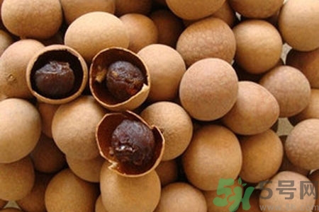 干桂圓怎么吃不上火？吃干桂圓有什么好處？