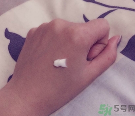 溫碧泉護(hù)手霜怎么樣?溫碧泉護(hù)手霜好用嗎? 溫碧泉護(hù)手霜怎么樣?溫碧泉護(hù)手霜好用嗎?