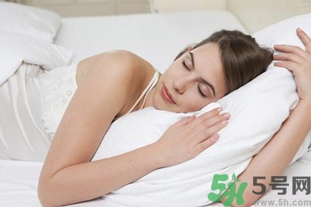 晚上如何快速入睡？快速入睡的方法有哪些？