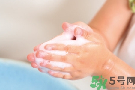 用洗手液洗手好嗎？洗手液和香皂哪個洗手更好？