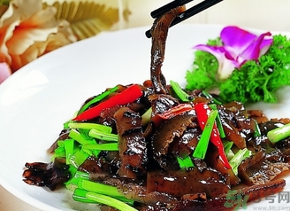 海參價格多少錢一斤？海參怎么泡發(fā)最好？