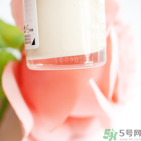 revlon露華濃粉底液怎么樣？露華濃粉底液色號(hào)選擇與試色