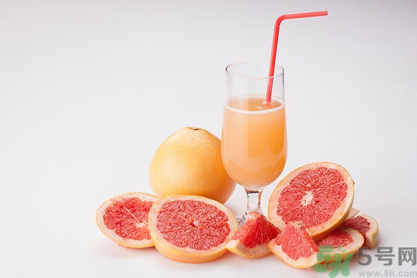 柚子能榨汁嗎？柚子和什么榨汁好喝？