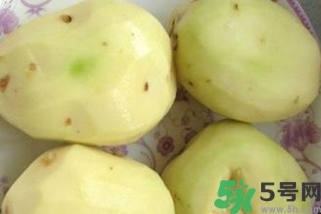 土豆發(fā)綠還能吃嗎？土豆發(fā)綠皮削皮后能吃嗎？