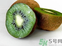 獼猴桃和什么放在一起熟的快?獼猴桃和什么放一起好 獼猴桃和什么放在一起熟的快?獼猴桃和什么放一起好