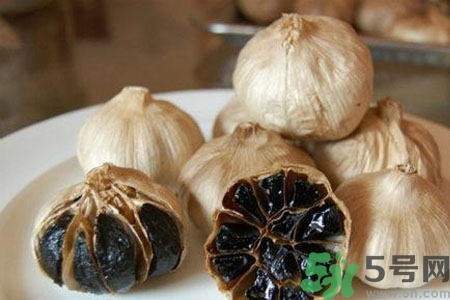 黑蒜的營養(yǎng)價(jià)值 黑蒜的功效與作用