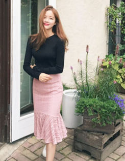 秋季穿裙子怎么搭配？秋季裙子怎么穿好看？