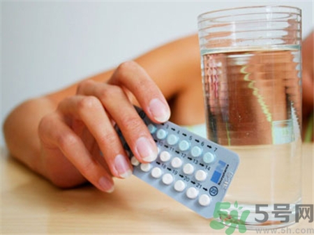 吃避孕藥要吃維生素c嗎?吃避孕藥后吃維生素c有什么用? 吃避孕藥要吃維生素c嗎?吃避孕藥后吃維生素c有什么用?