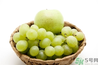 葡萄和蘋果可以一起吃嗎？葡萄和蘋果可以一起榨汁嗎？