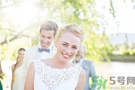 十月份適合拍婚紗照嗎?幾月份拍婚紗照最好? 十月份適合拍婚紗照嗎?幾月份拍婚紗照最好?