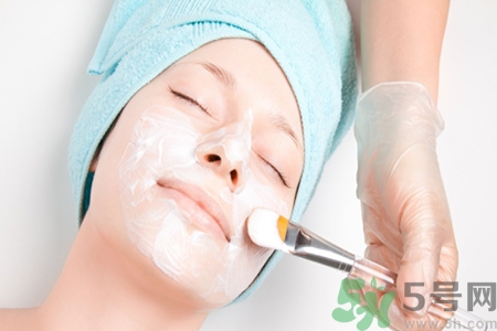 孕婦臉上長痘痘怎么回事？孕婦長痘痘怎么辦？