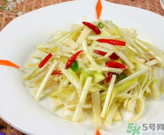 韭黃是怎么長出來的？韭黃是怎么種出來的？