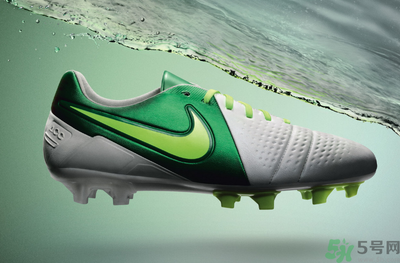 耐克鞋子多少錢一雙？耐克鞋子為什么那么貴？