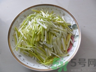 韭黃是怎么長出來的？韭黃是怎么種出來的？