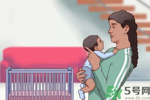 嬰兒怎么抱？嬰兒怎么抱著喂奶？