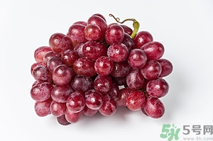 吃葡萄不吐葡萄皮好嗎？葡萄皮的功效與作用